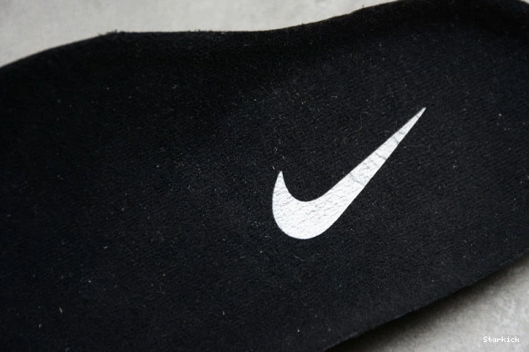 884421-001 “SILVER 97 AIR MAX BULLET” NIKE 1118